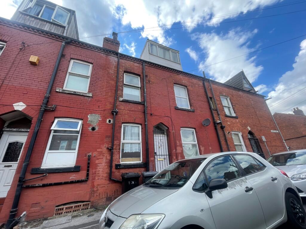Property photo 1 of 6