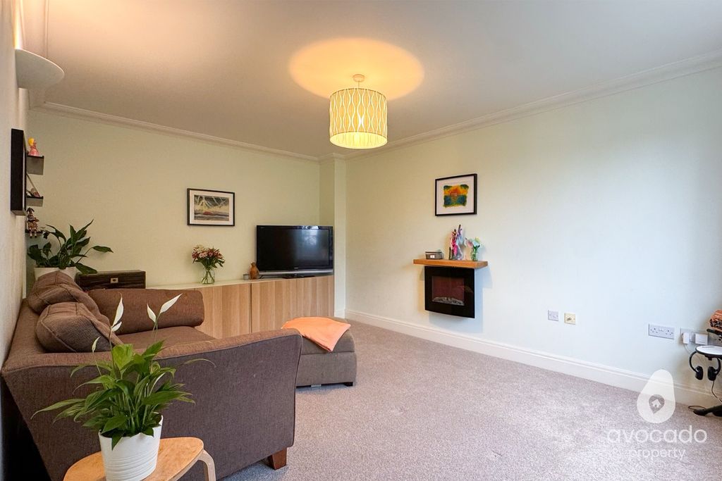 Property photo 3 of 17 5551343