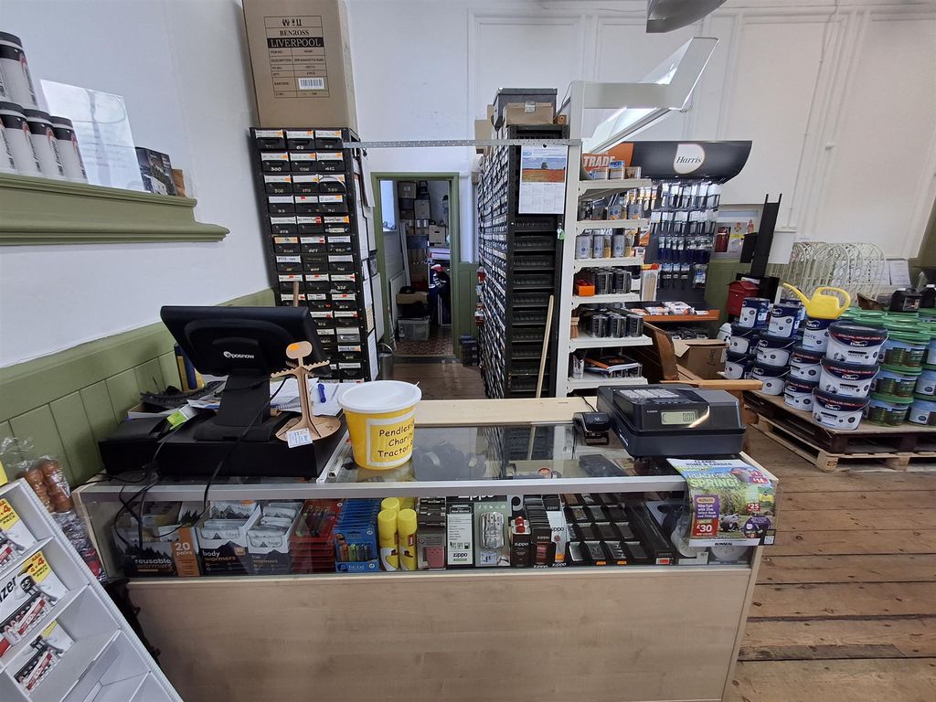 Property photo 1 of 12 Photo 0