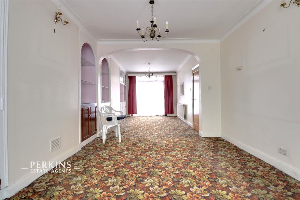 Property photo 2 of 8 Rec .Jpg