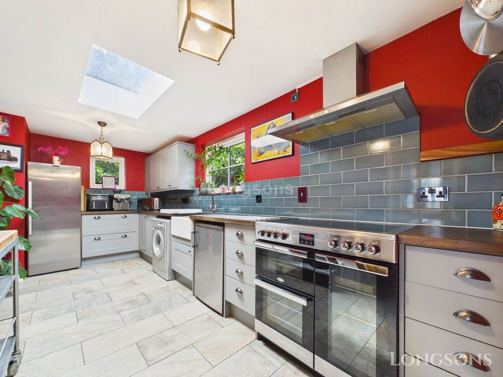 Property photo 3 of 19
