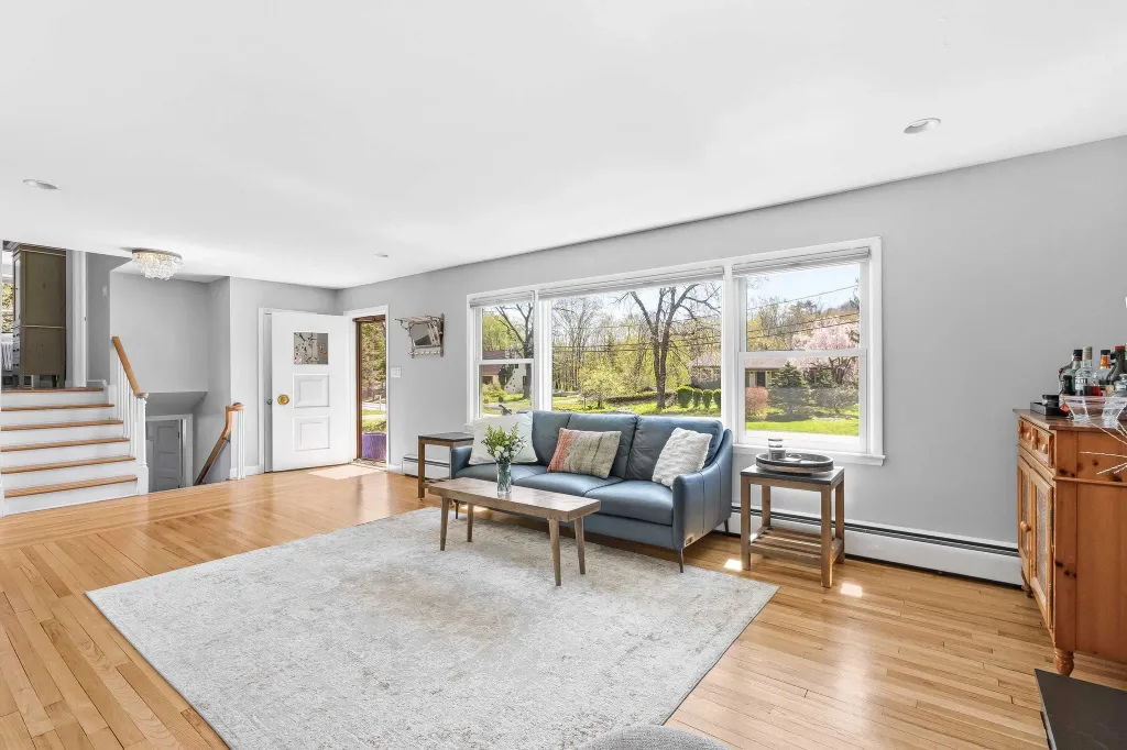 Property photo 3 of 24 <Alttext/>