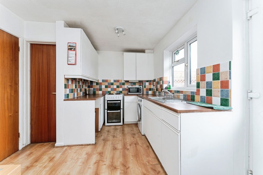 Property photo 2 of 13 Pbox-Img.Jpg