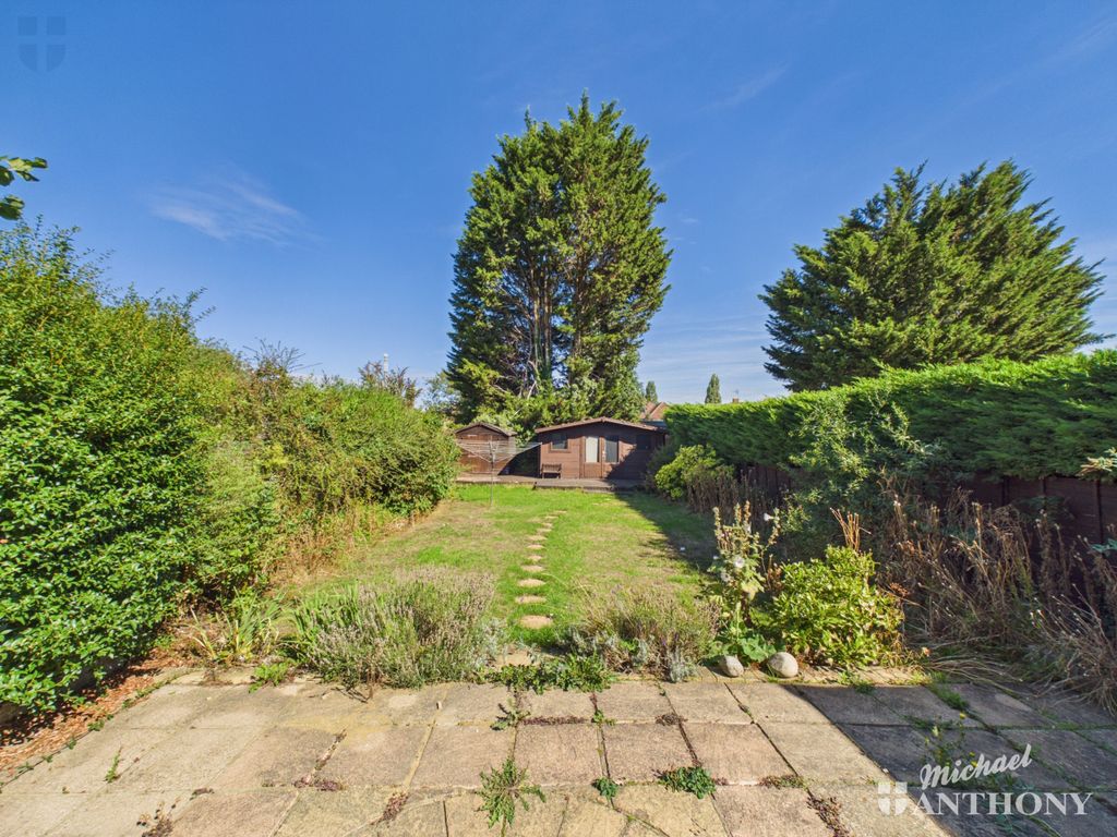 Property photo 3 of 15 Cam03218G0-Pr1158-Still017