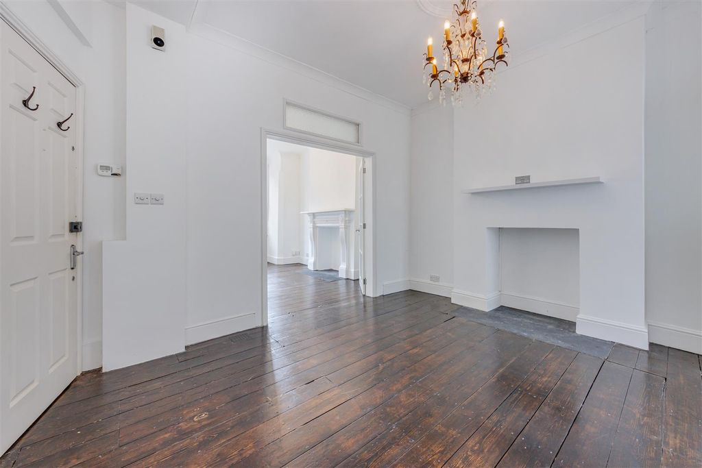 Property photo 3 of 16 0009.Jpg