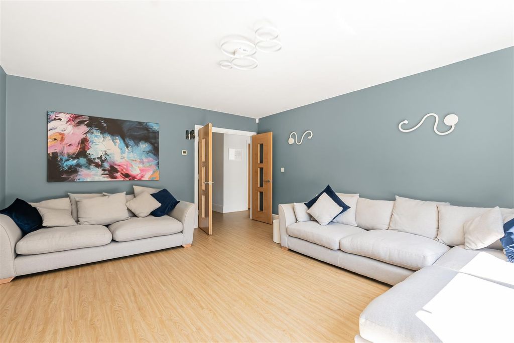 Additional image 8 of 4 bed detached house for saleBullocks Lane, Hertford SG13