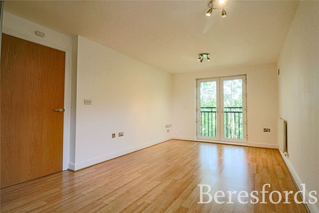 Property photo 3 of 9 Picture No. 26