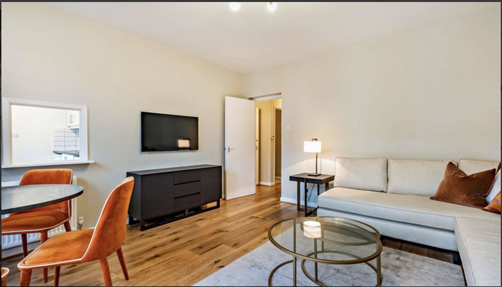 Property photo 3 of 12 Picture No. 20