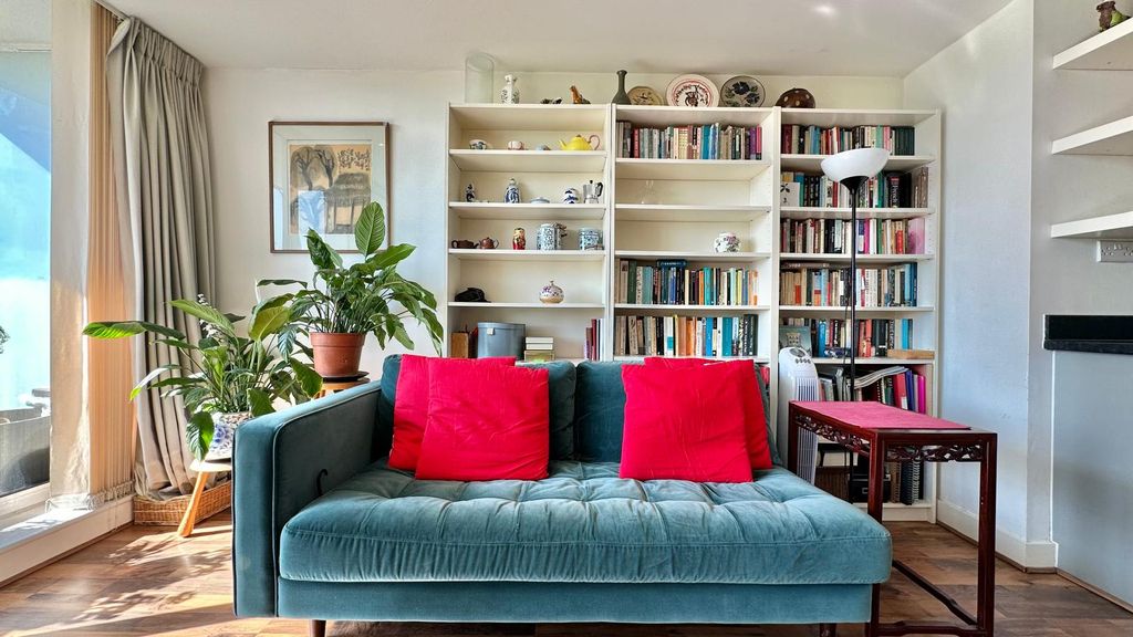 Property photo 1 of 13