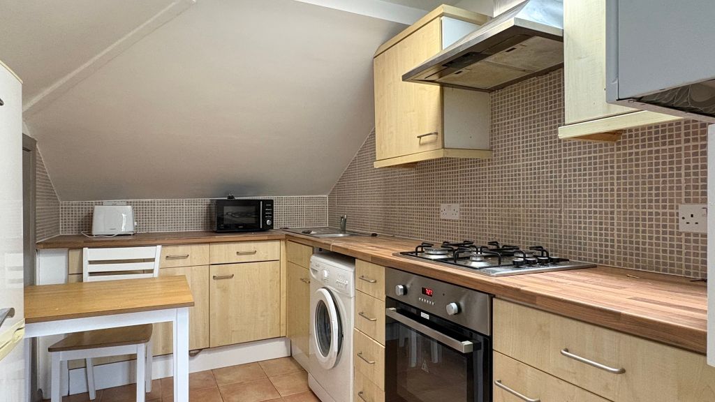 Property photo 2 of 14 Kitchen