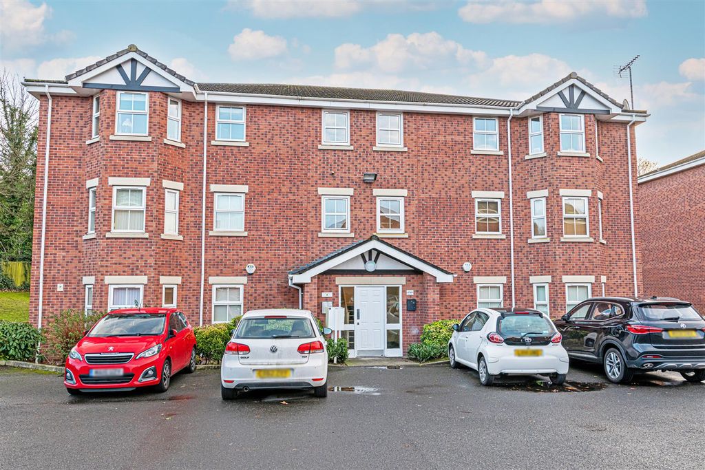 1 bed flat for sale Latchford