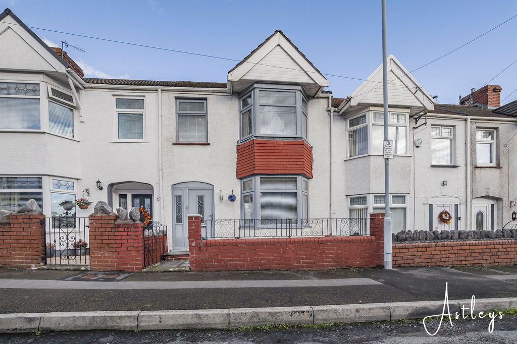 Property photo 1 of 29