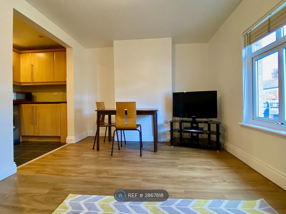 Property photo 2 of 12 Living Room