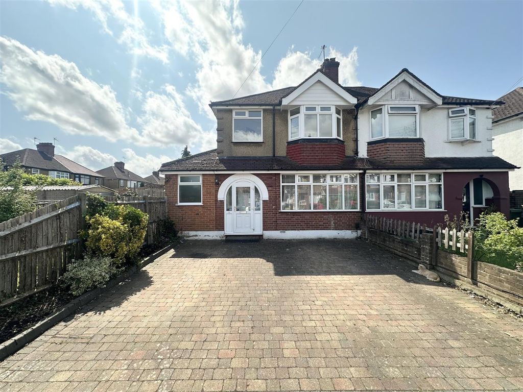 Property photo 1 of 11