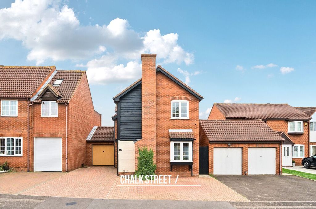 Property photo 1 of 24