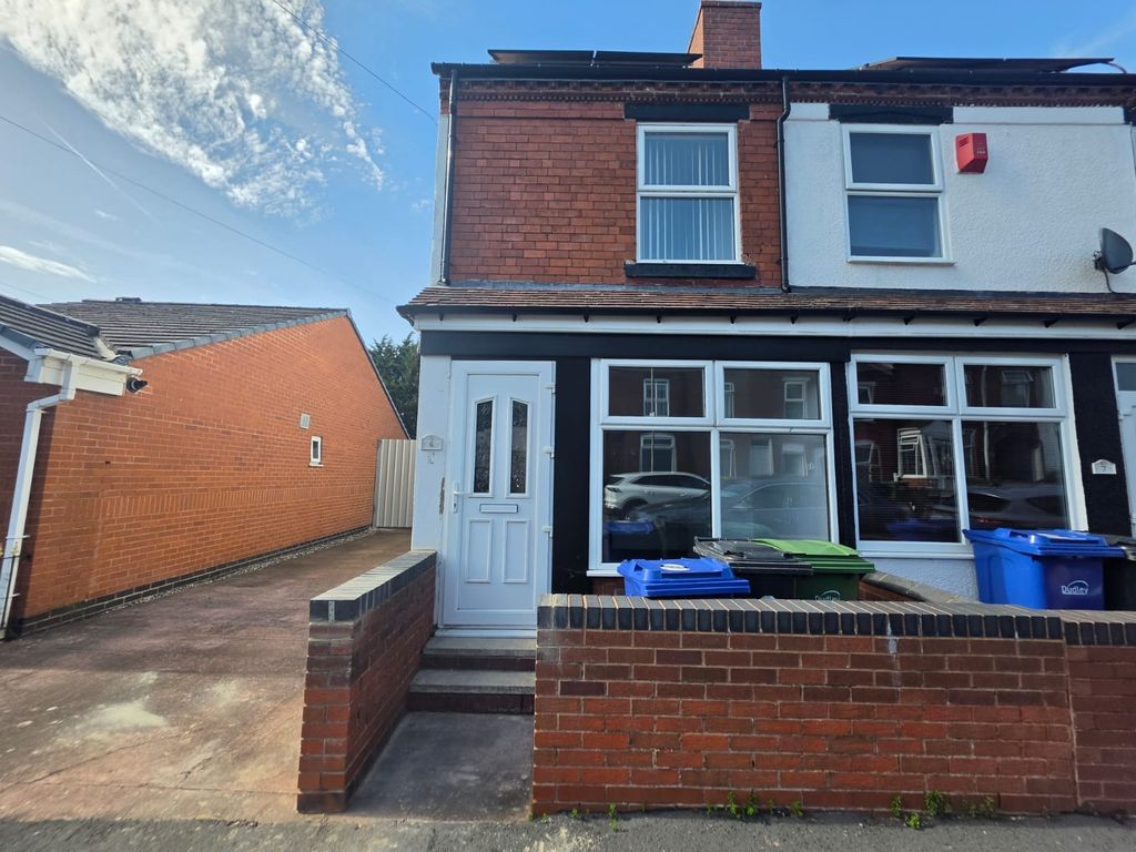 Property photo 2 of 13