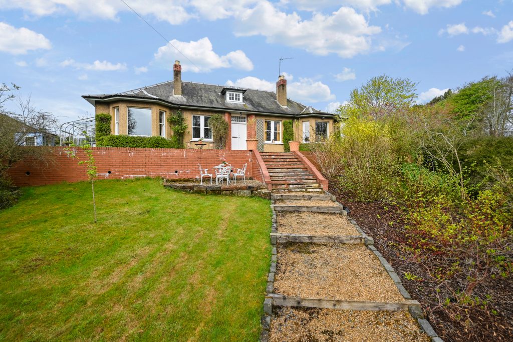 Property photo 1 of 32 Primary Property Image