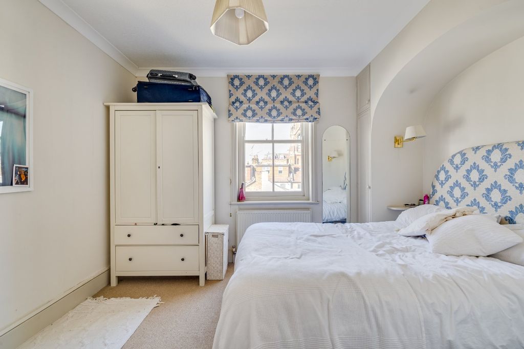 Property photo 3 of 8