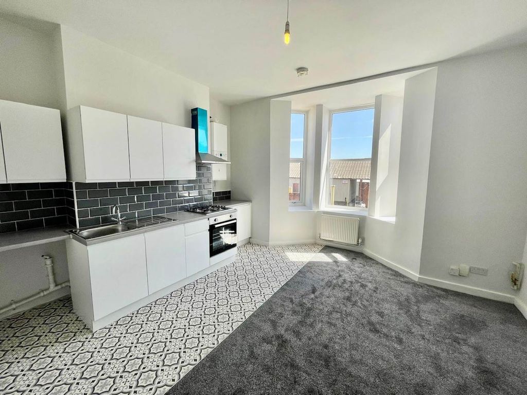 Property photo 1 of 11 Image7