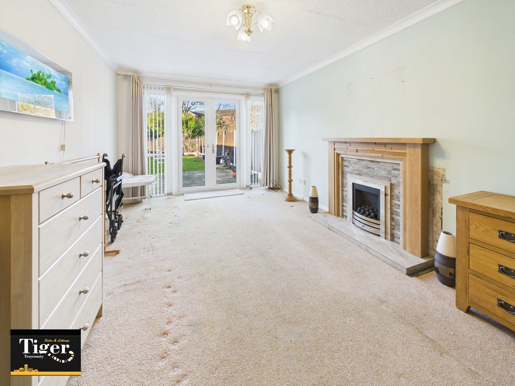 Property photo 3 of 12 Cam02176G0-Pr0762-Still004