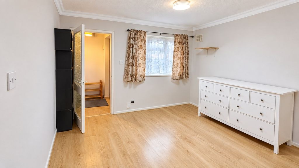 Property photo 3 of 7 Picture No. 07