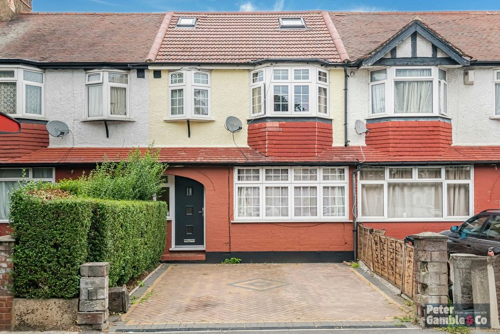 Property photo 1 of 24