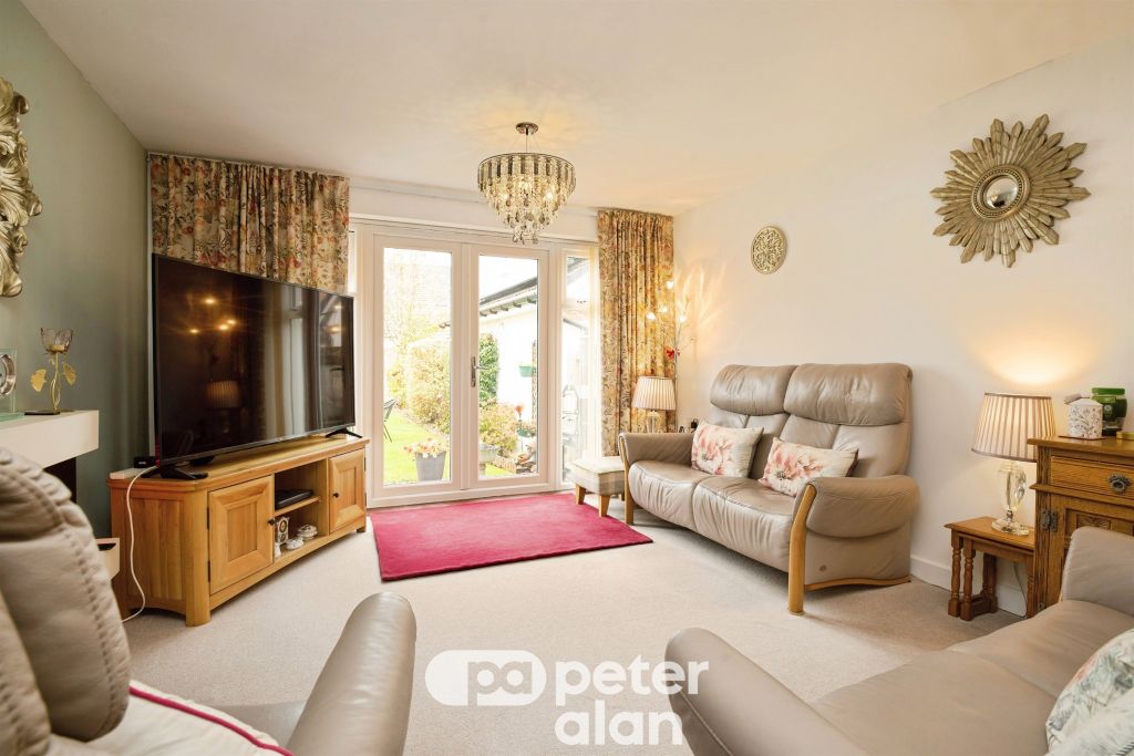 Property photo 3 of 25