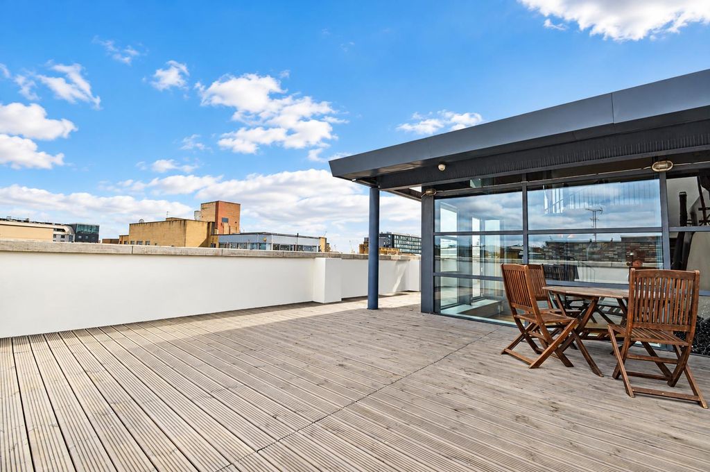Property photo 1 of 12 3.Jpg