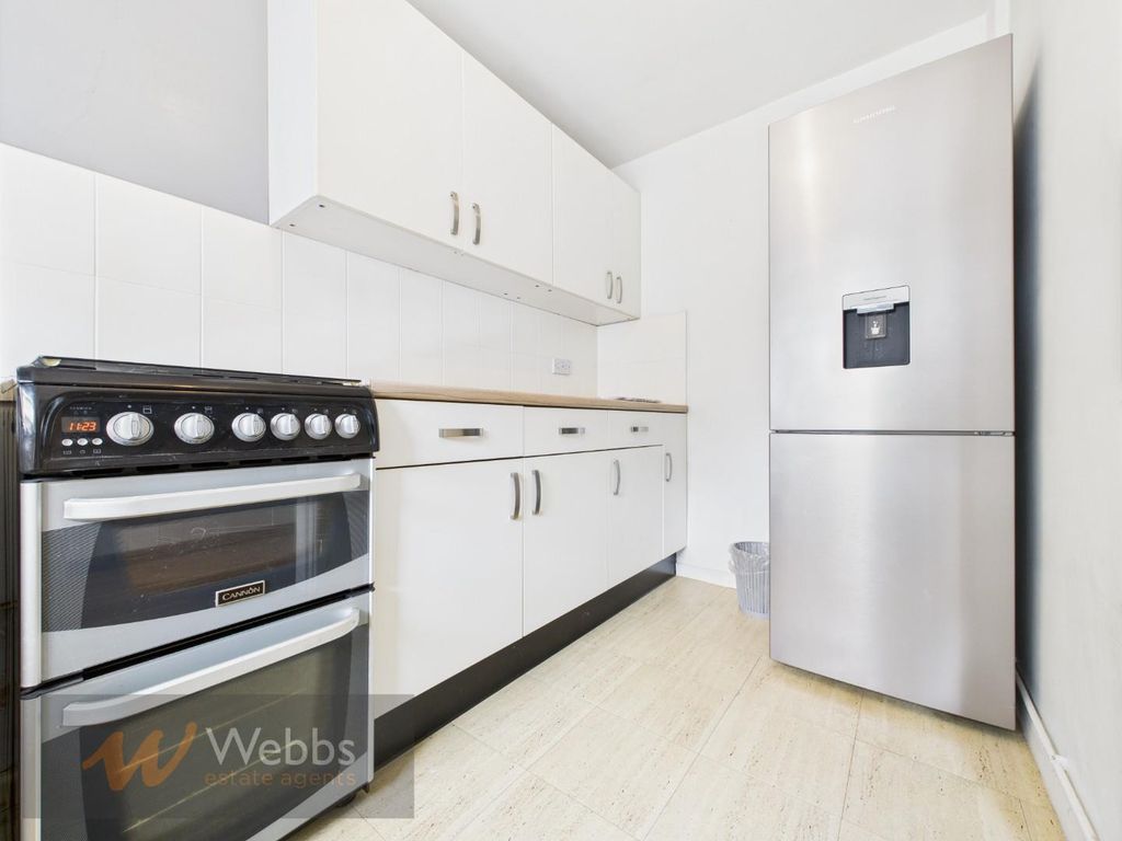 Property photo 3 of 23 Cam05244G0-Pr0118-Still029.Jpg