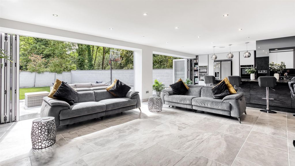 Additional image 9 of 6 bed detached house for saleWhittlebury Drive, Littleover, Derby DE23