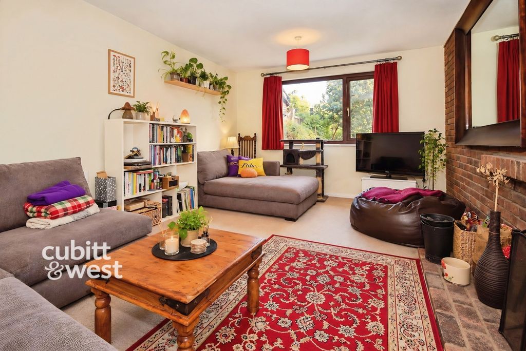 Property photo 2 of 15 5Ec865E2-427F203B...