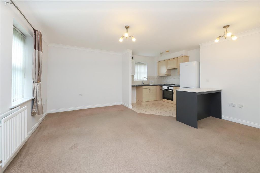 Property photo 2 of 10 Kitchen/Living Area