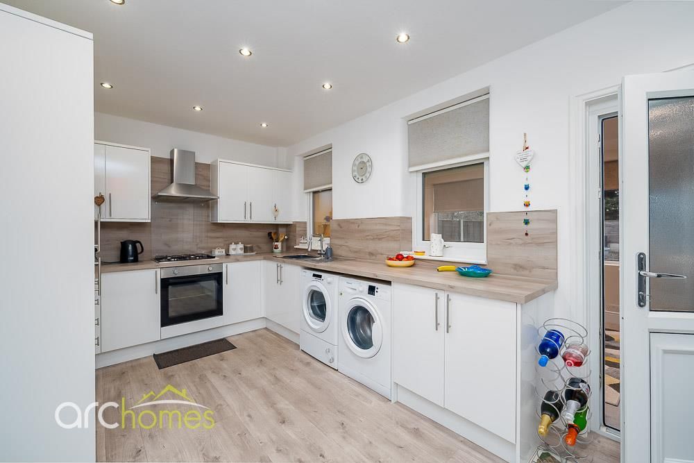 Property photo 3 of 25 Dsc09443-Edit.Jpg