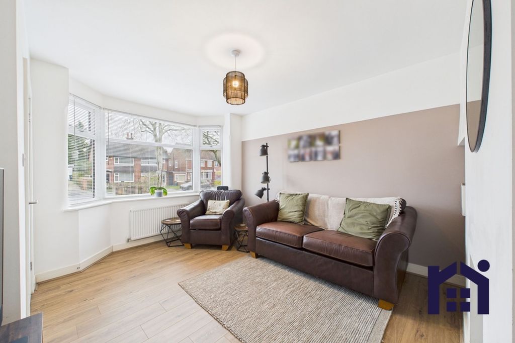 Property photo 3 of 21 Living Room