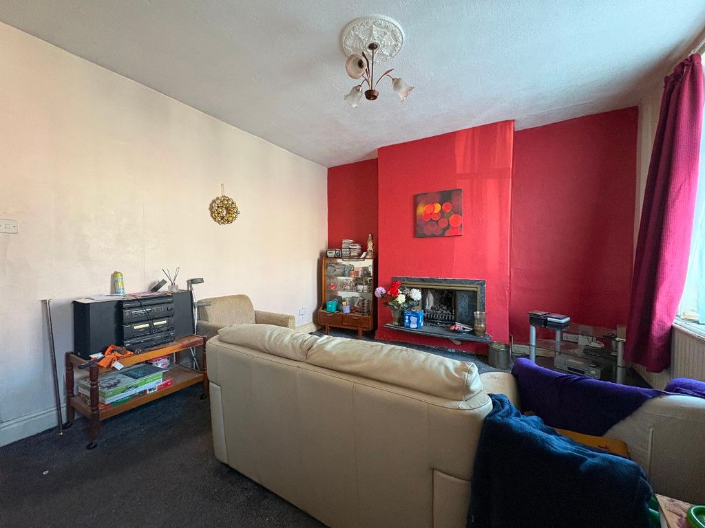 Property photo 3 of 7