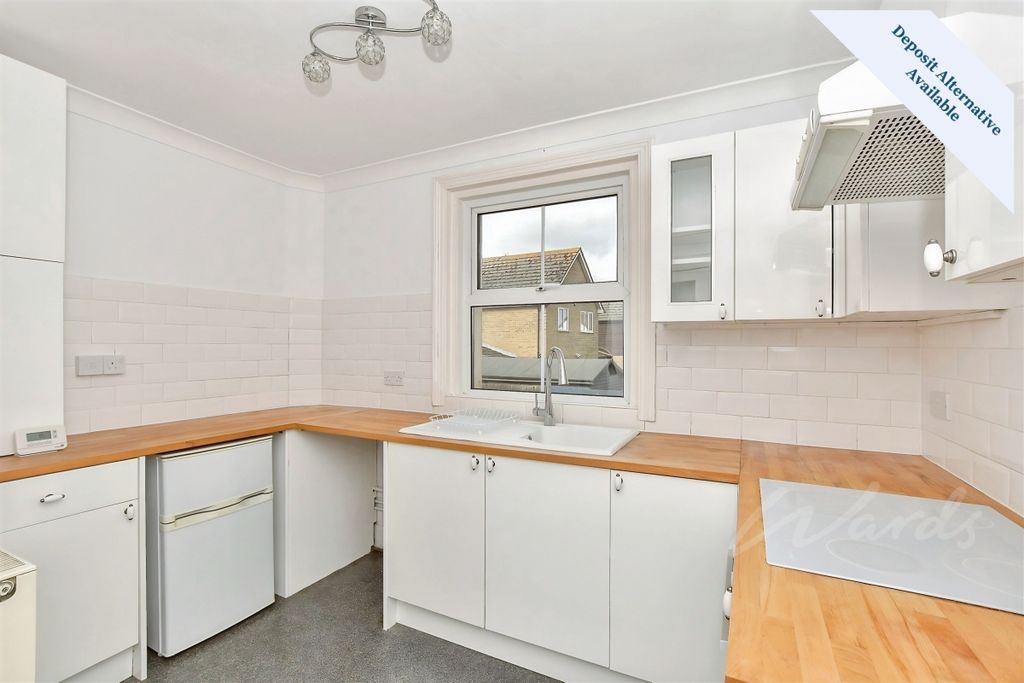 Property photo 2 of 10 ee2206Bc-- 20Kitc...