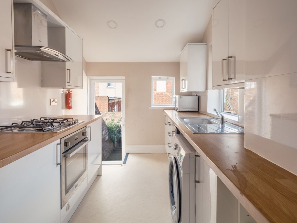 Property photo 3 of 10 3707072