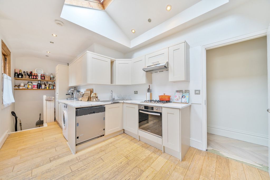 Property photo 3 of 13 Kitchen