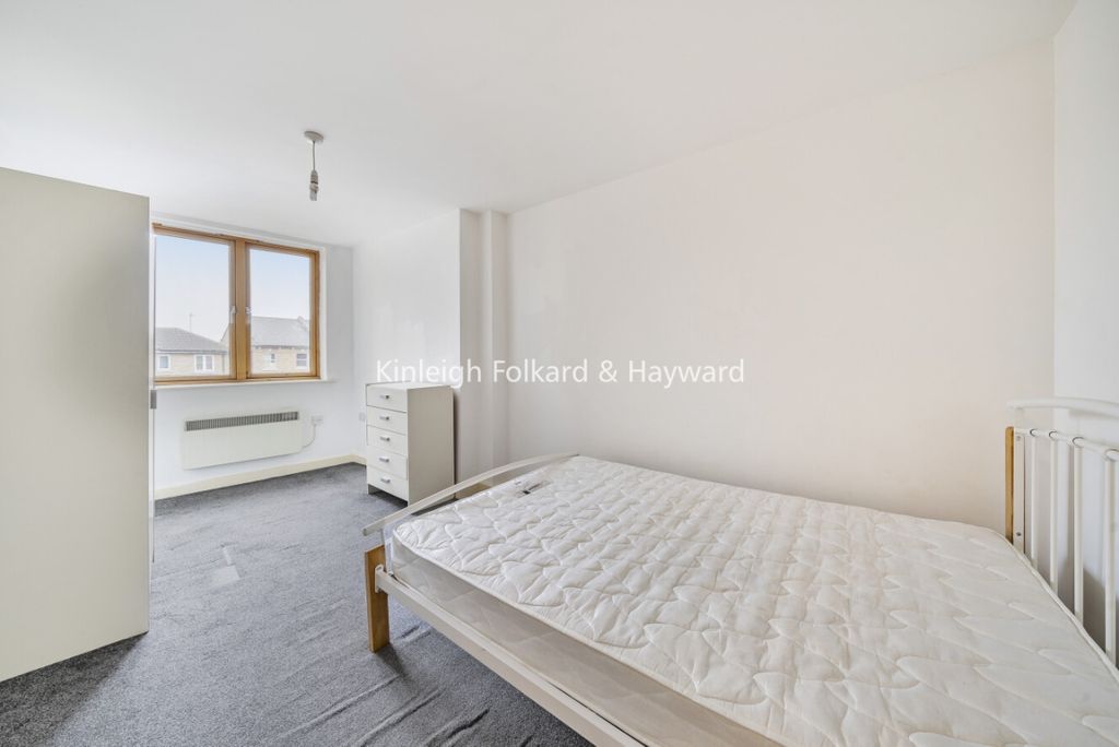 Property photo 2 of 6 F4c6042d-6c3d-4B27-8