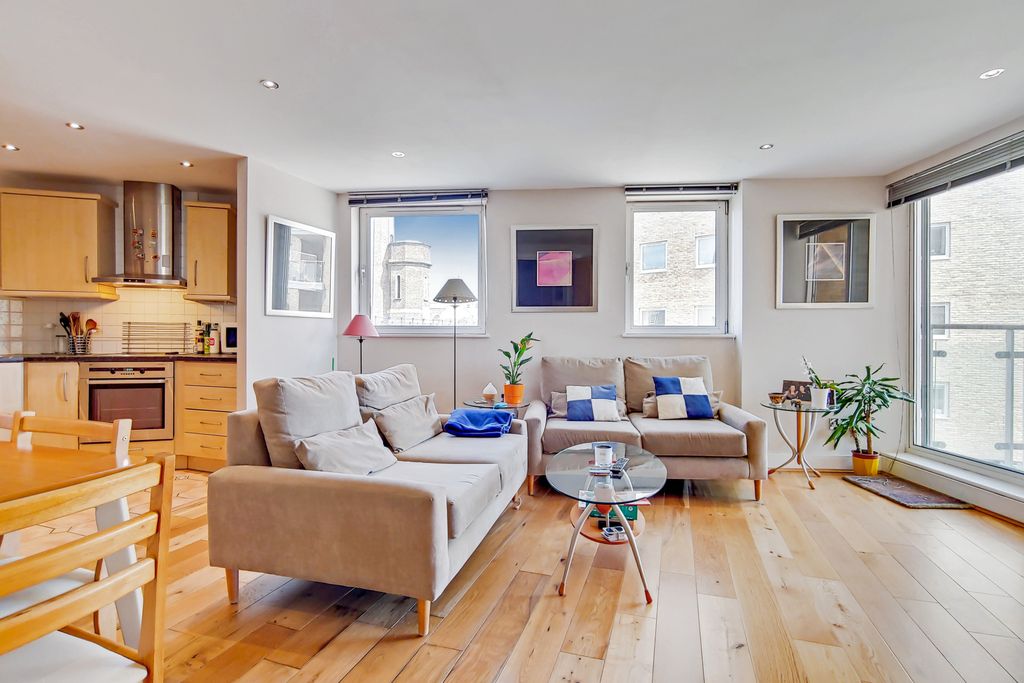 Property photo 2 of 12 3_Kitchen-Reception-