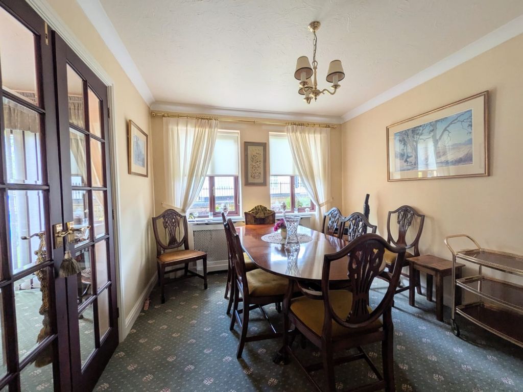 Property photo 3 of 17 Bd7F6606-40A0-4B4F-A640-9E3168ee34F0