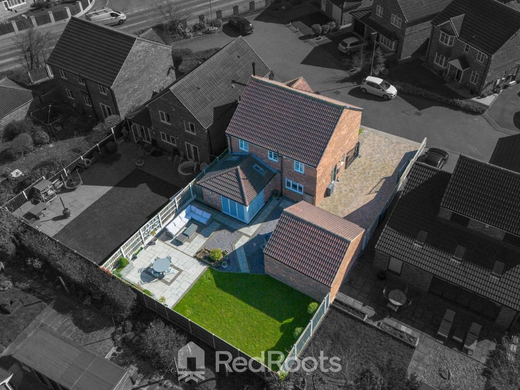 Property photo 2 of 42 4868943