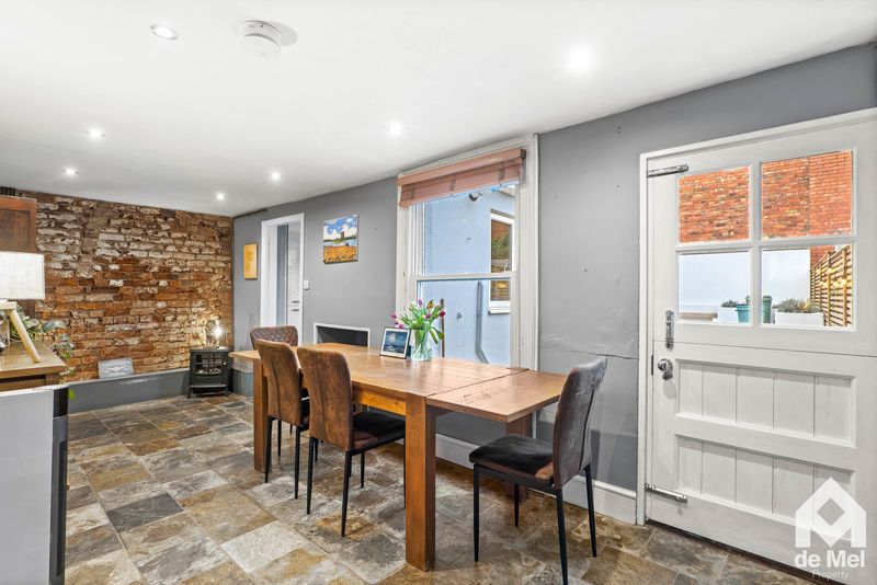 Property photo 3 of 13 Photo 11