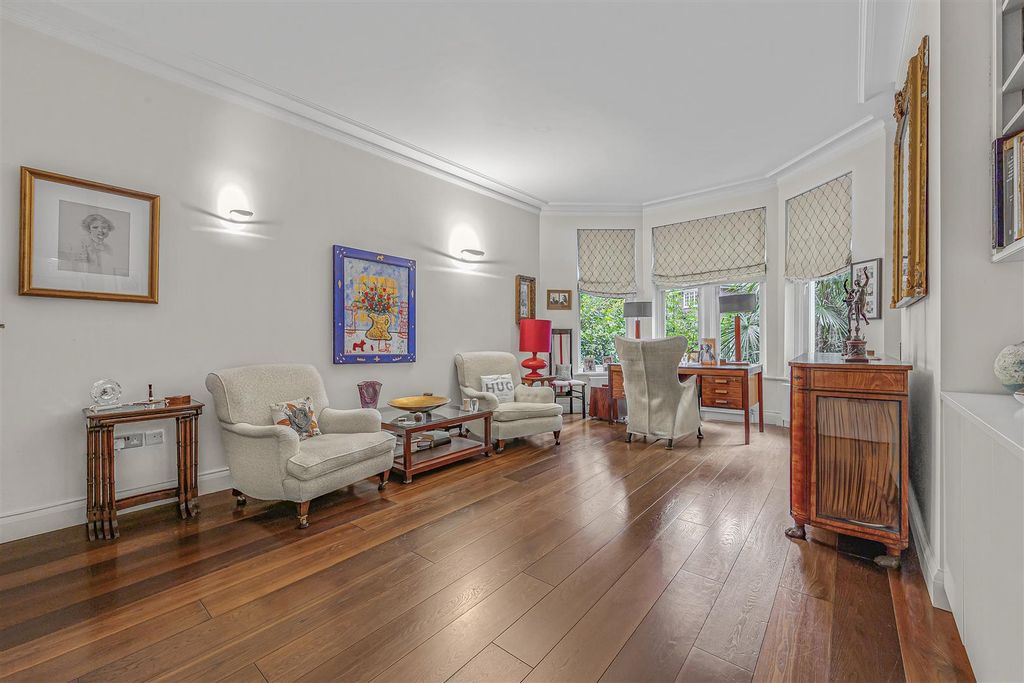 Property photo 3 of 11