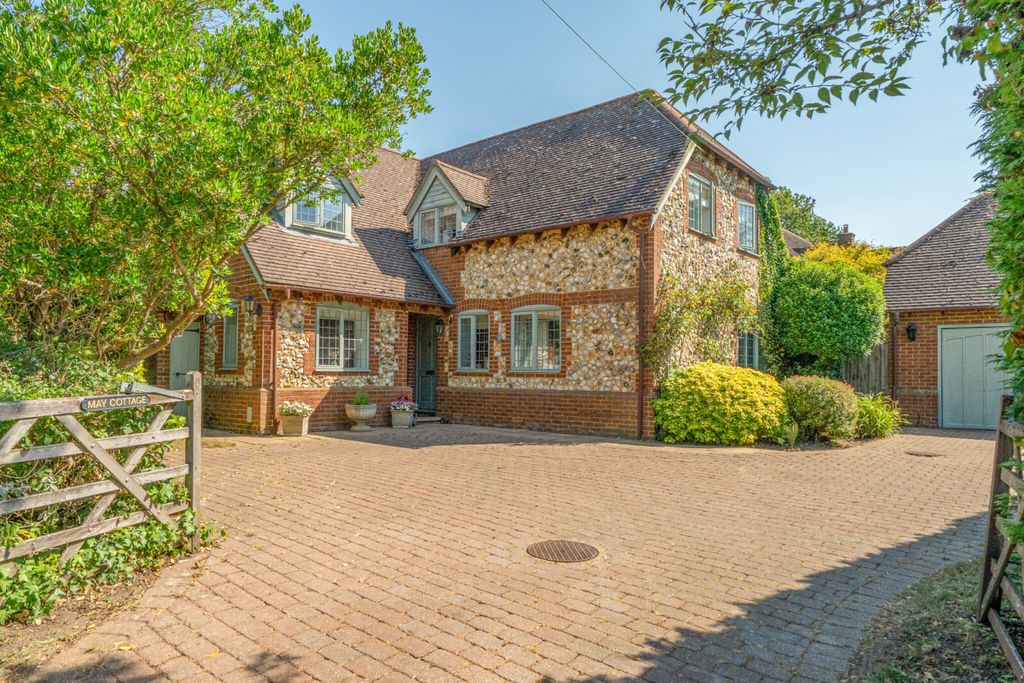 Property photo 1 of 21 Picture No. 32