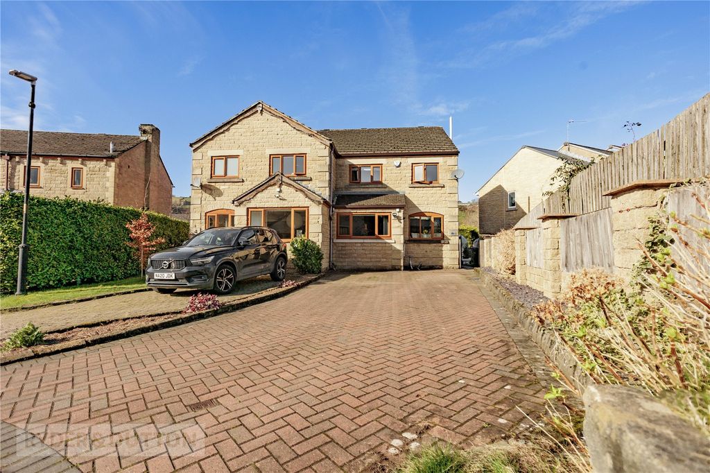 Property photo 1 of 24 Front