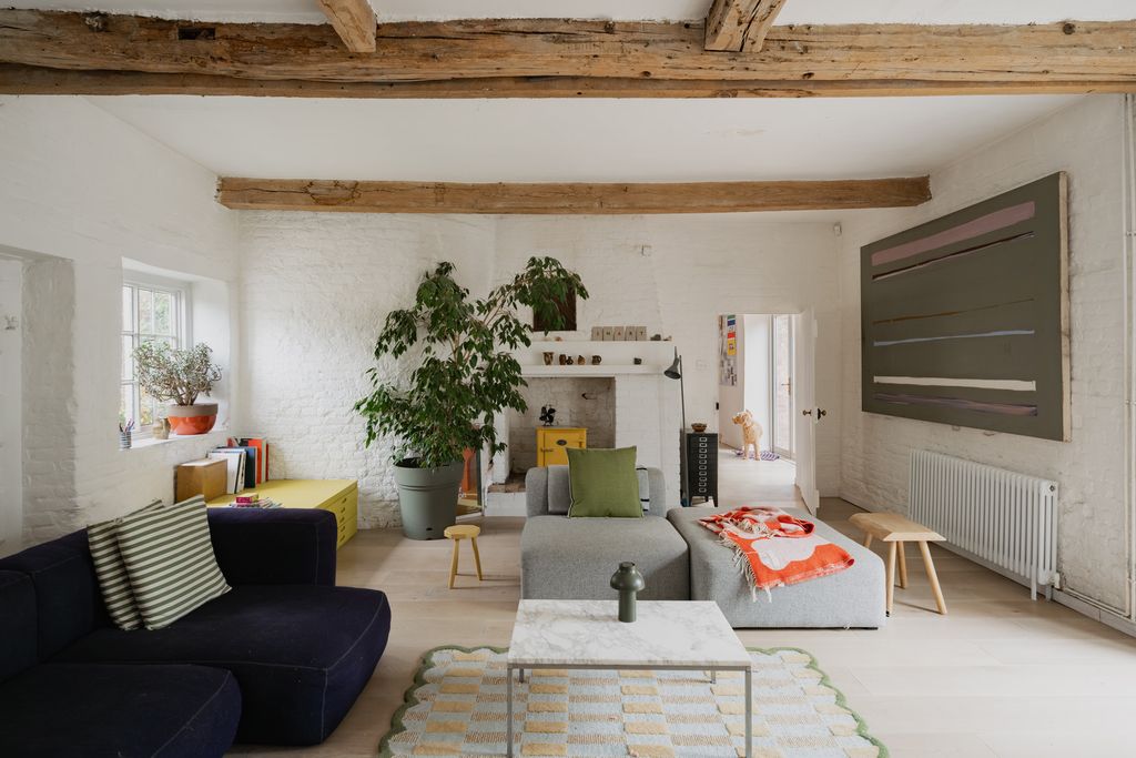 Property photo 1 of 31 331197 - Elizabethan House, Shudy Camps-5.Jpg