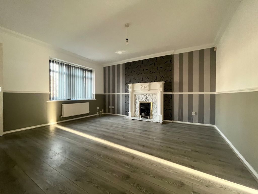 Property photo 3 of 13 Picture No. 21