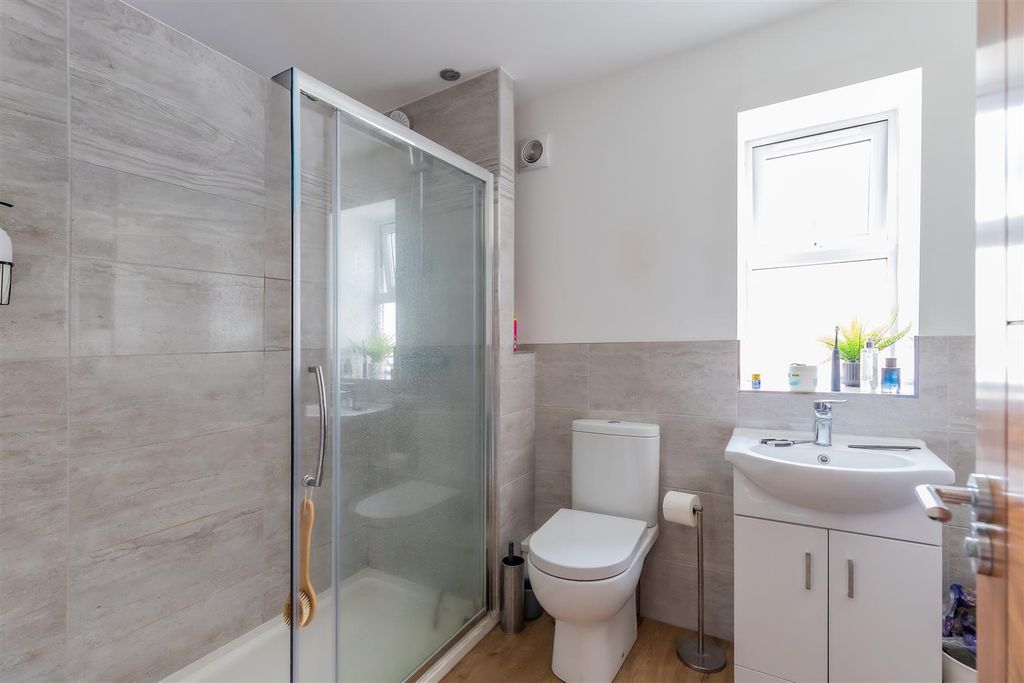 Additional image 8 of 2 bed flat for saleCathedral Road, Pontcanna CF11