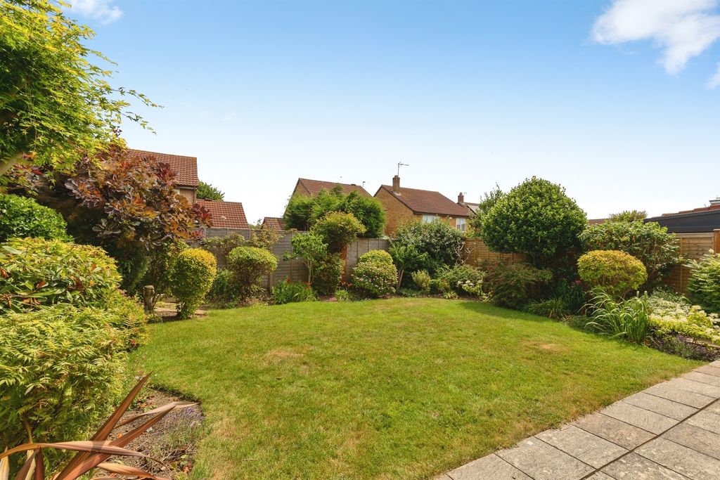 Property photo 2 of 24